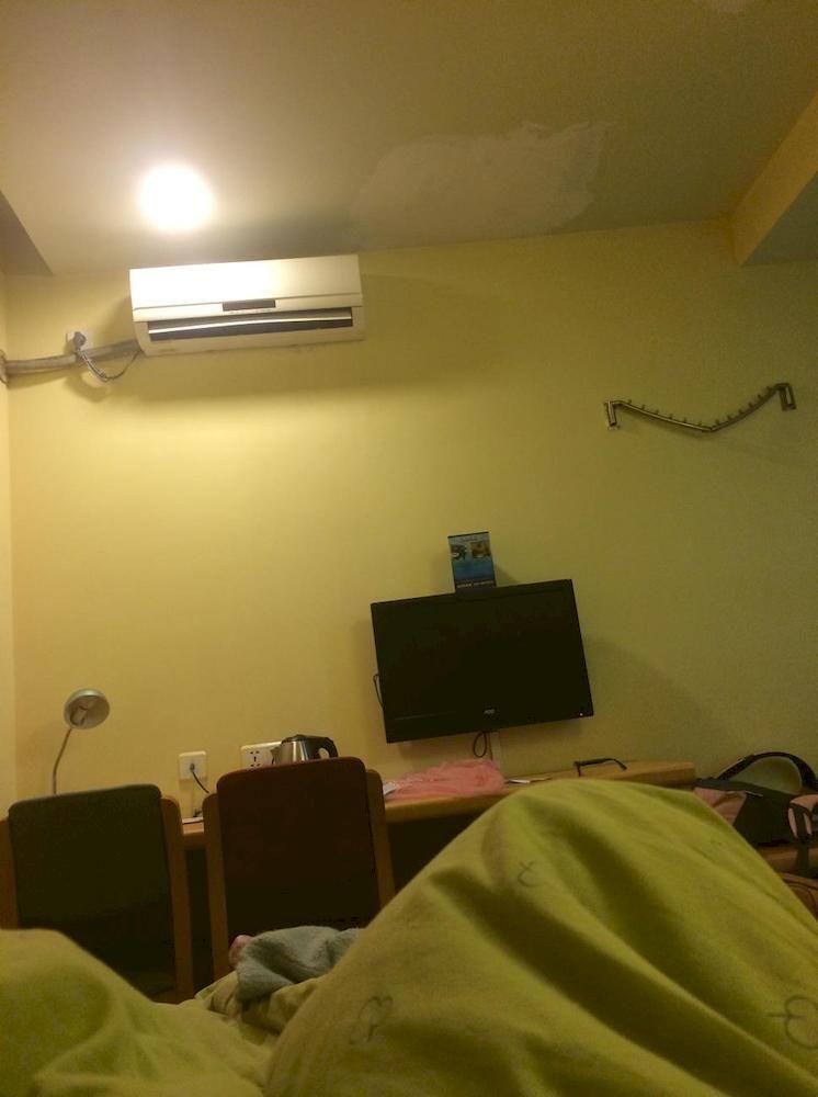 Home Inn Guangzhou Guangdong University Of Foreign Studies Baiyun Avenue Екстериор снимка