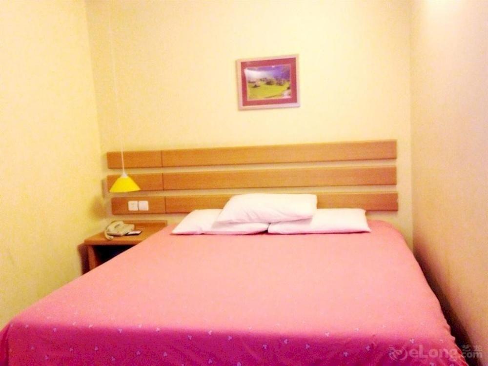 Home Inn Guangzhou Guangdong University Of Foreign Studies Baiyun Avenue Екстериор снимка