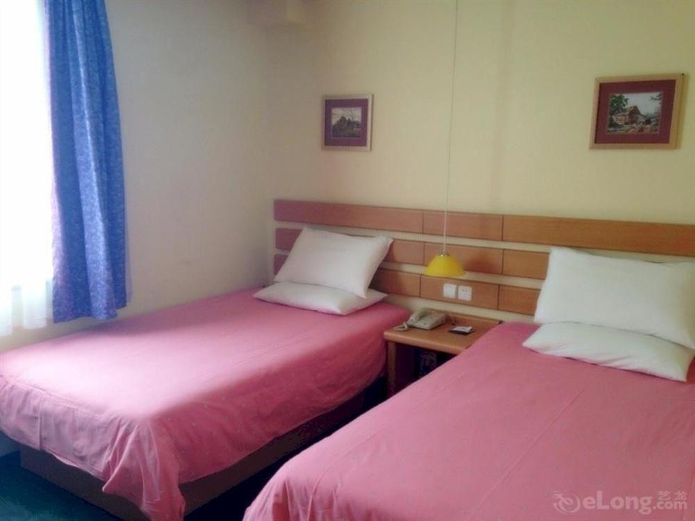 Home Inn Guangzhou Guangdong University Of Foreign Studies Baiyun Avenue Екстериор снимка